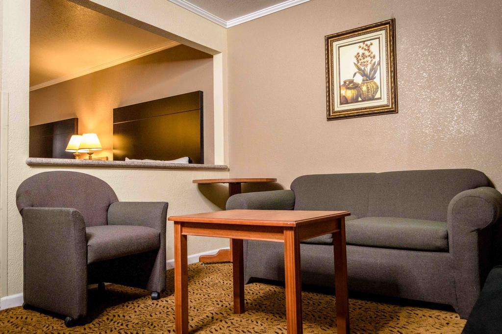 Executive Inn & Suites サクラメント エクステリア 写真